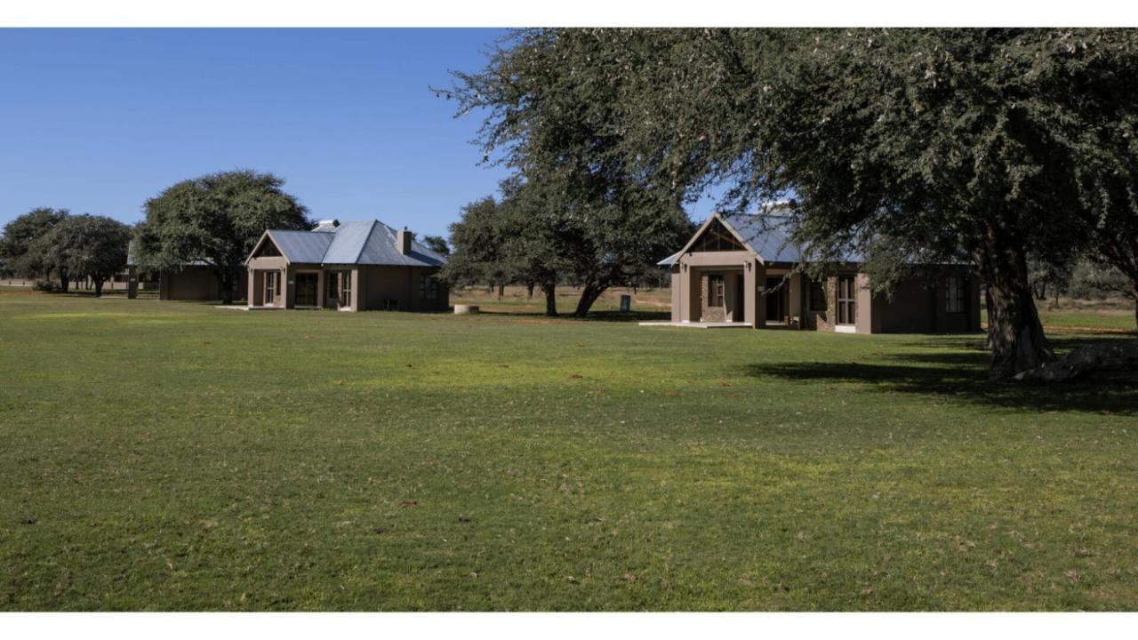 Sandune Game Lodge Gobabis Extérieur photo